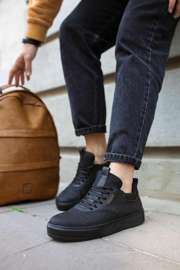 Knack Casual Shoe 056 Black (Black Sole)