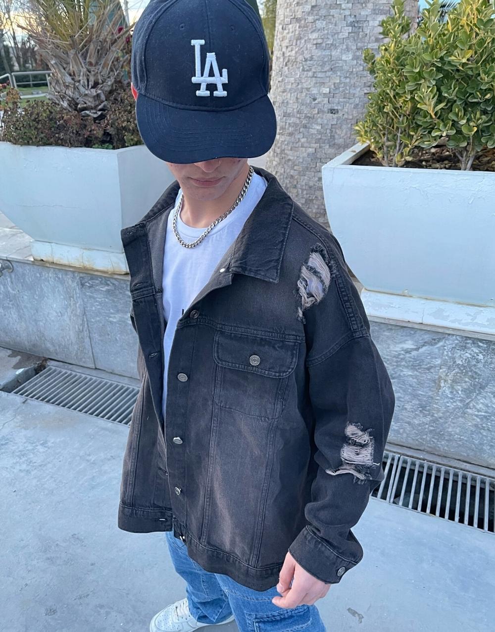 Men's Oversized Distressed Denim Jacket