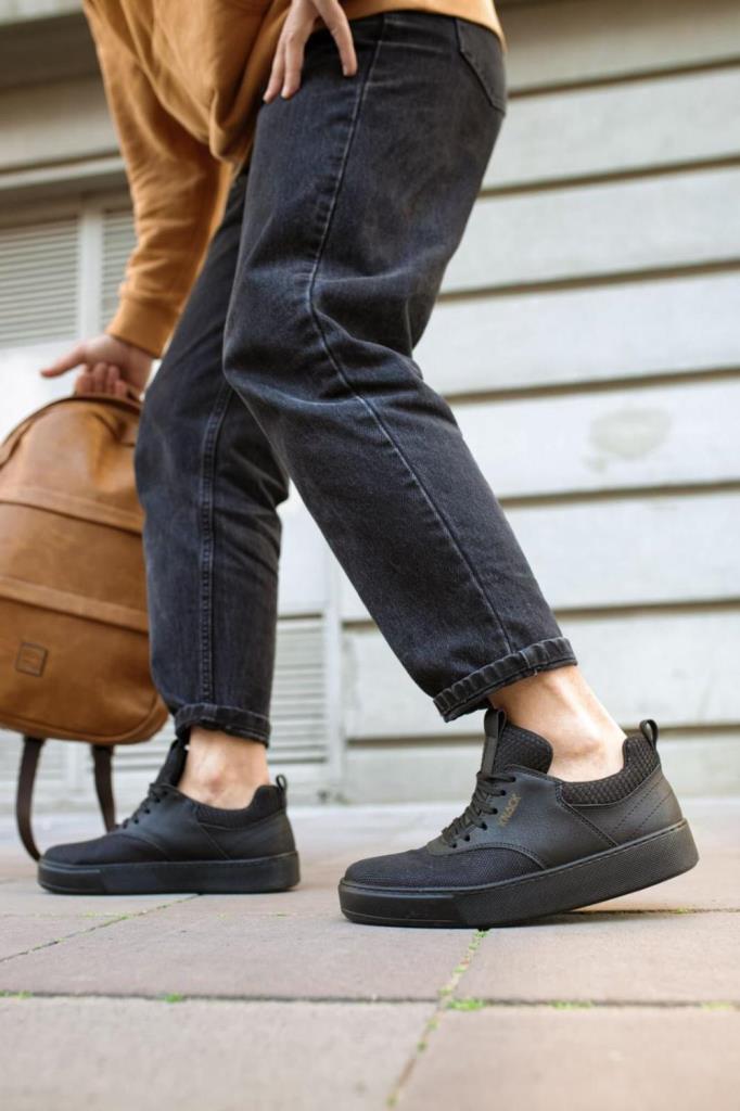 Knack Casual Shoe 056 Black (Black Sole)