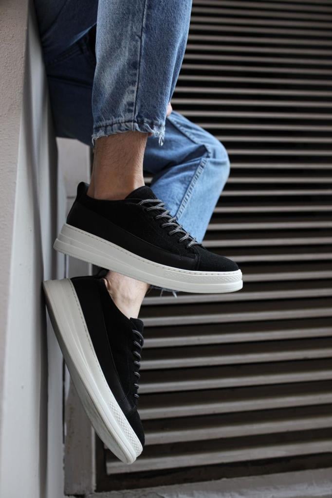 Knack Sneakers Shoes 010 Black Suede (White Sole)